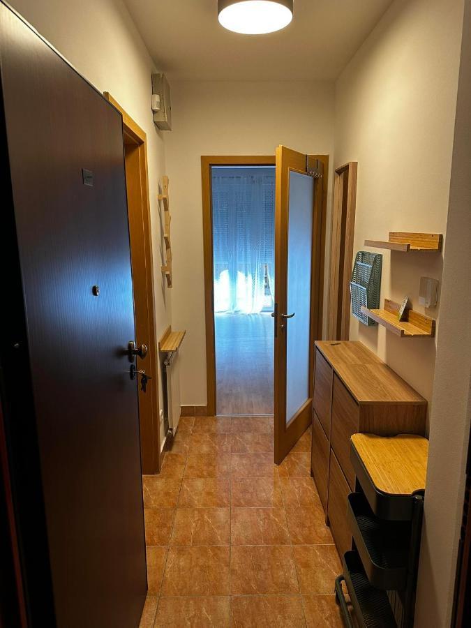 S3 Residences Ilka Studio Serviced Cozy Appartment Budapest Bagian luar foto