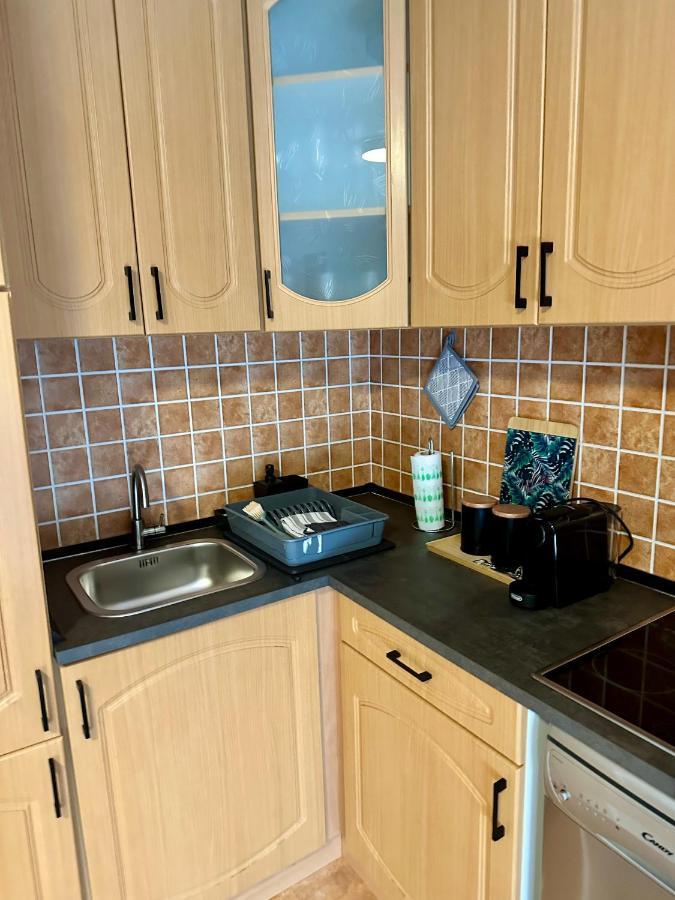 S3 Residences Ilka Studio Serviced Cozy Appartment Budapest Bagian luar foto