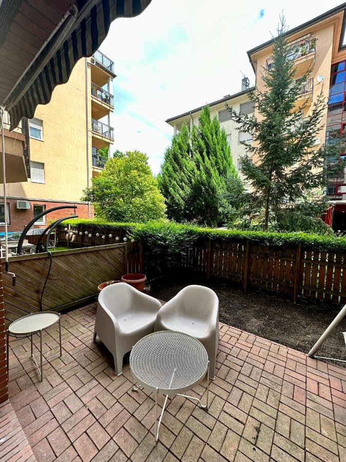 S3 Residences Ilka Studio Serviced Cozy Appartment Budapest Bagian luar foto